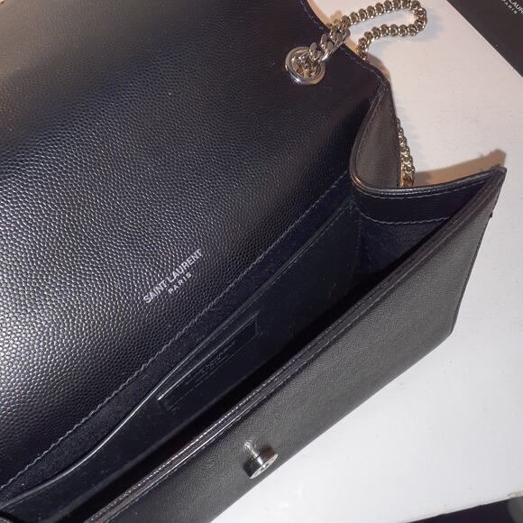 Saint Laurent 'Kate' Black Medium Leather Shoulder Bag - Picture 6 of 7